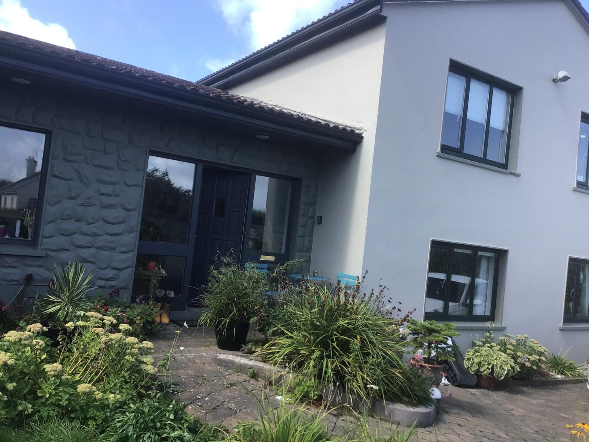 Cosy Apartment Milltown Malbay Exteriér fotografie